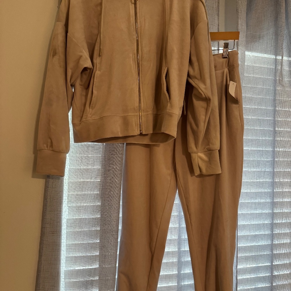 Truth Zip up track suit sweat suit